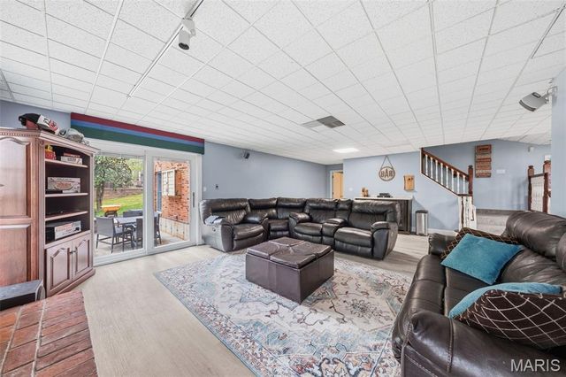 13506 River Forest Place, St Louis, MO 63128
