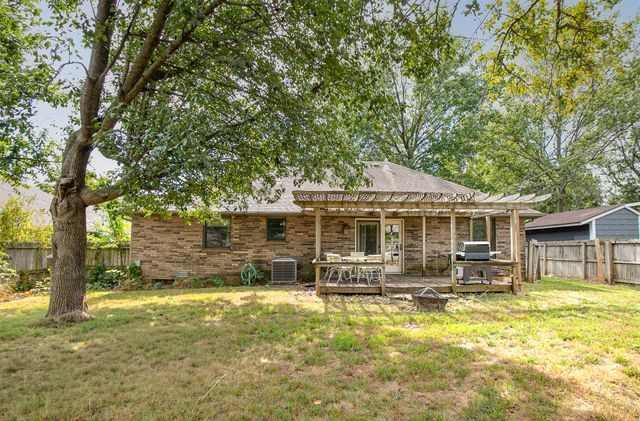 3917 W Harrison Street, Springfield, MO 65802