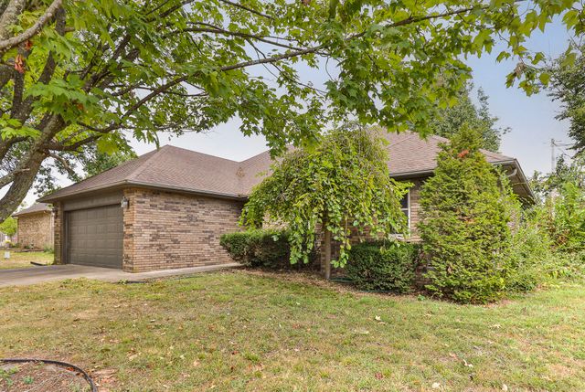 3917 W Harrison Street, Springfield, MO 65802