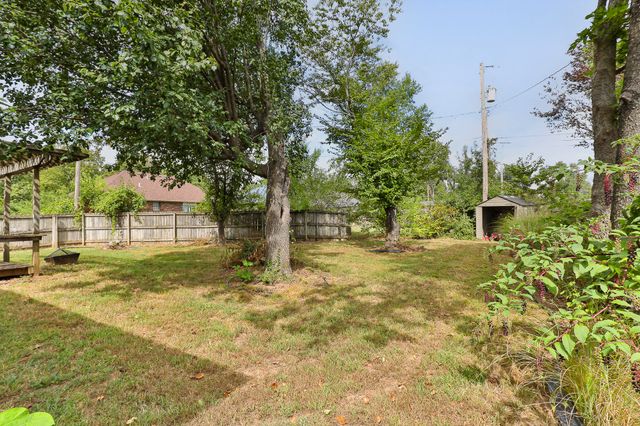 3917 W Harrison Street, Springfield, MO 65802