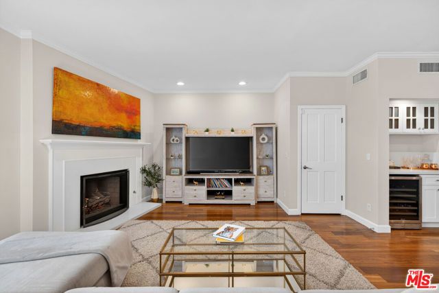 928 11th Street 2, Santa Monica, CA 90403