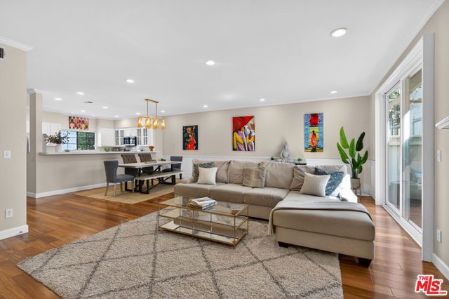 928 11th Street 2, Santa Monica, CA 90403