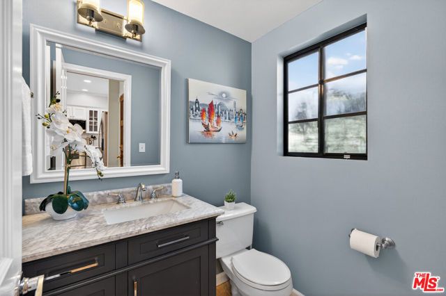 928 11th Street 2, Santa Monica, CA 90403