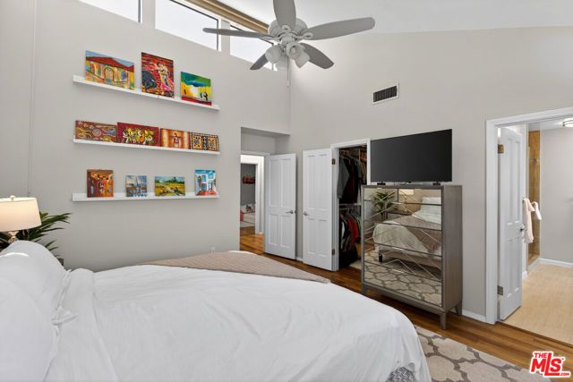 928 11th Street 2, Santa Monica, CA 90403