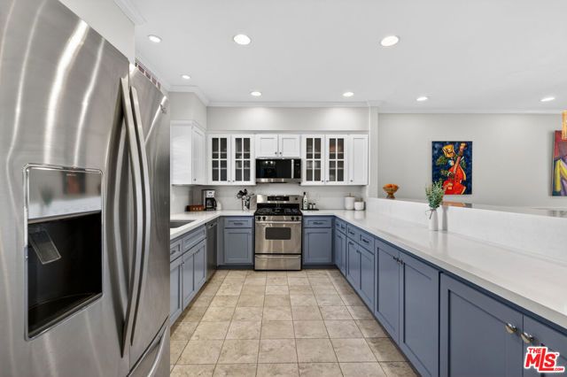 928 11th Street 2, Santa Monica, CA 90403