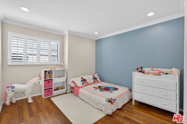 928 11th Street 2, Santa Monica, CA 90403