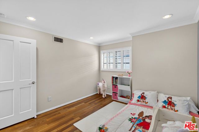 928 11th Street 2, Santa Monica, CA 90403