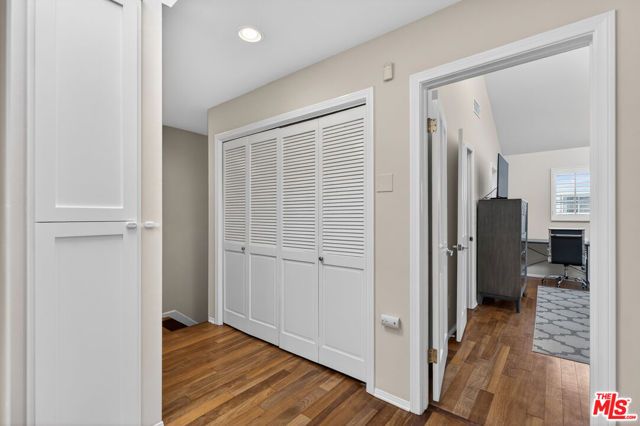 928 11th Street 2, Santa Monica, CA 90403