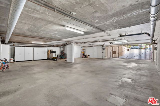 928 11th Street 2, Santa Monica, CA 90403