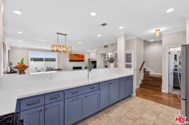 928 11th Street 2, Santa Monica, CA 90403