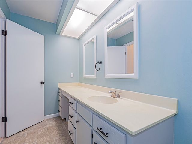 4890 Bethel Creek Drive 5, Vero Beach, FL 32963