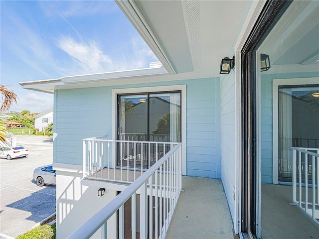 4890 Bethel Creek Drive 5, Vero Beach, FL 32963