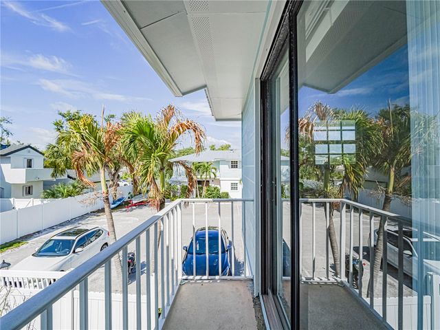 4890 Bethel Creek Drive 5, Vero Beach, FL 32963