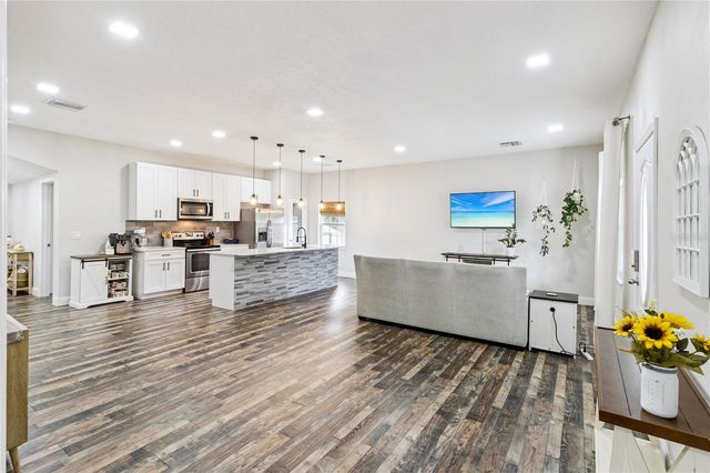 945 GORDON AVENUE, Bartow, FL 33830