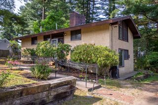 11 Hutchins Circle, Lynnfield, MA 01940