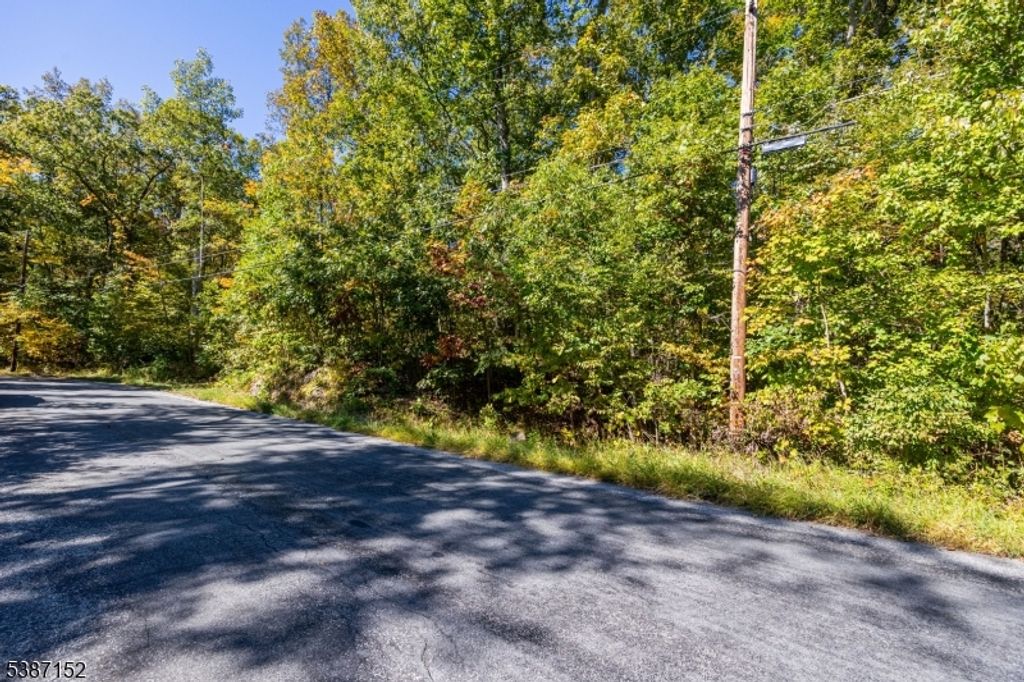 7 Bridge Rd, Vernon Twp., NJ 07422
