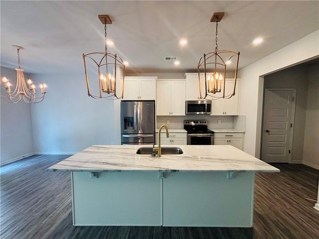 144 Madison Bend, Woodstock, GA 30188