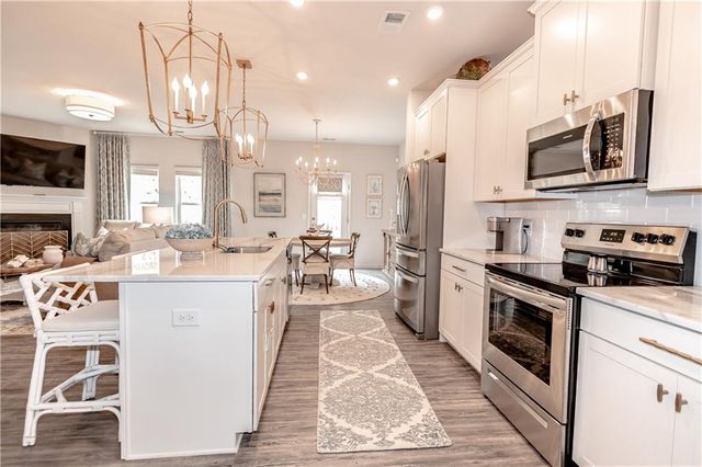 144 Madison Bend, Woodstock, GA 30188