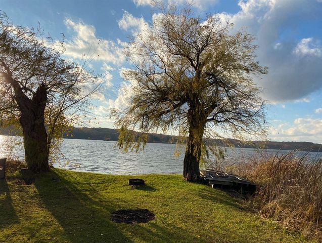 8836 Dexter Townhall Road, Pinckney, MI 48169