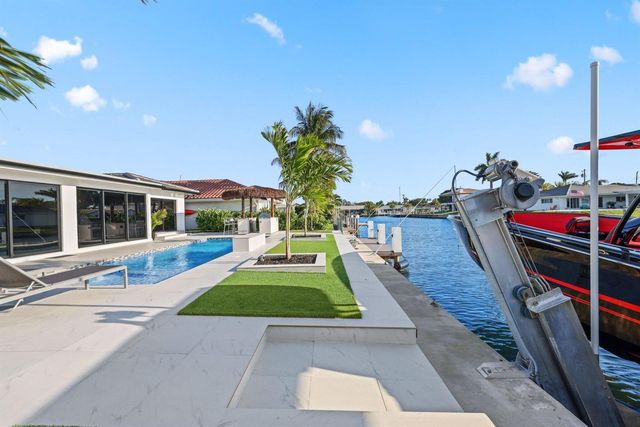 5641 Bayview Drive, Fort Lauderdale, FL 33308