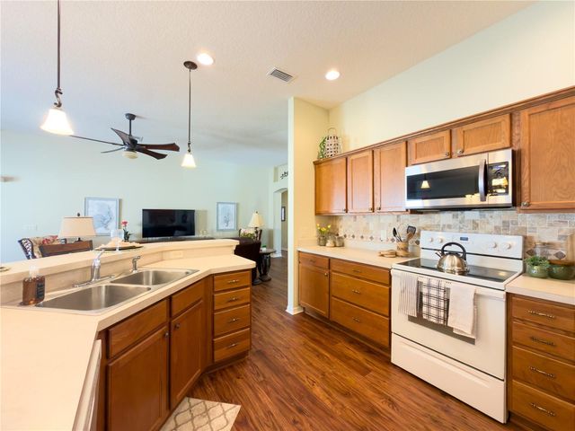 2089 IRONTON PLACE, The Villages, FL 32163