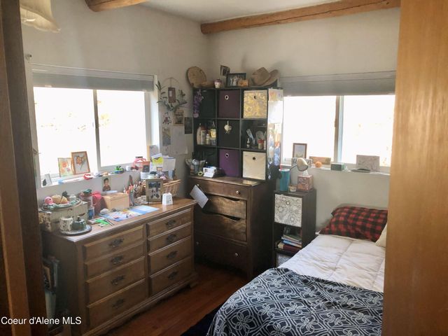 1452 Grizzly Gap Rd, Naples, ID 83847