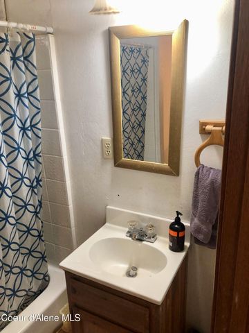 1452 Grizzly Gap Rd, Naples, ID 83847