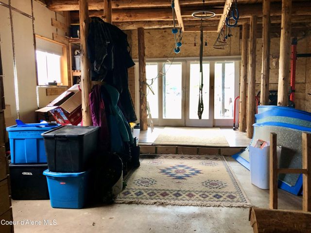 1452 Grizzly Gap Rd, Naples, ID 83847