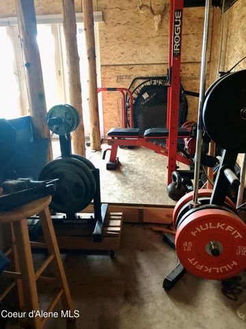 1452 Grizzly Gap Rd, Naples, ID 83847