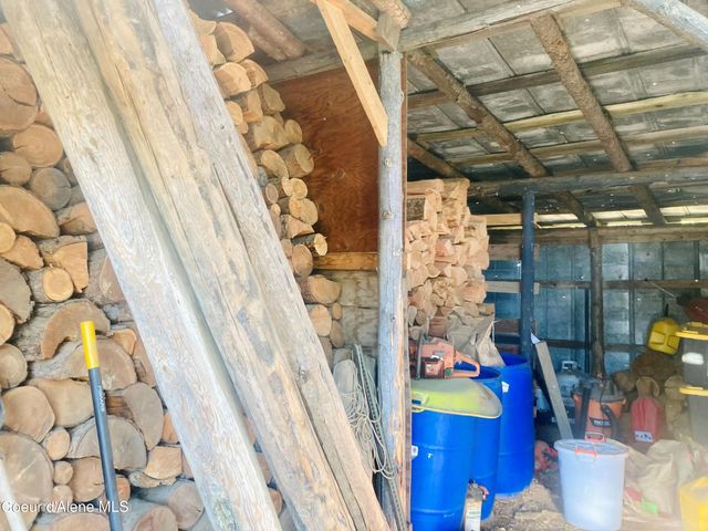1452 Grizzly Gap Rd, Naples, ID 83847