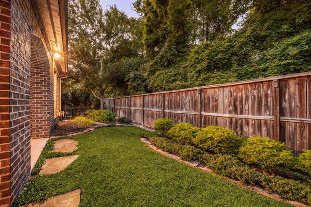 195 Oarwood Place, Spring, TX 77389