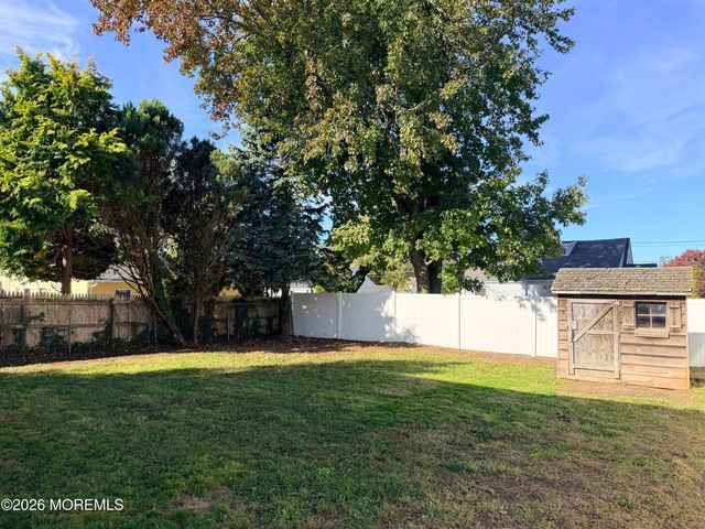 1301 Franklin Parkway, Ocean Twp, NJ 07712