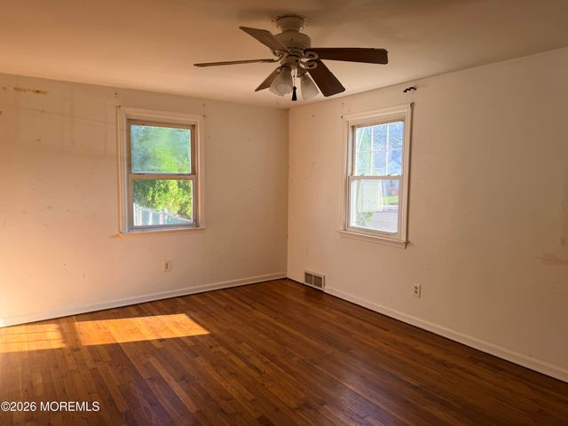 1301 Franklin Parkway, Ocean Twp, NJ 07712