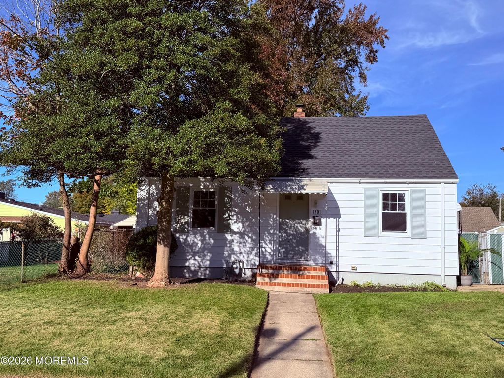 1301 Franklin Parkway, Ocean Twp, NJ 07712