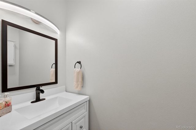 27 Desert Willow Lane, Littleton, CO 80127