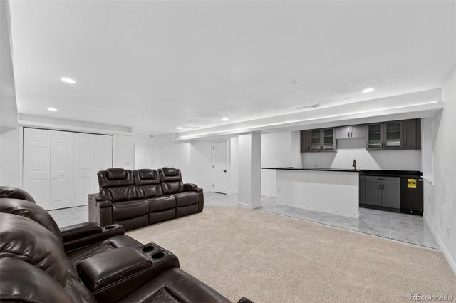 27 Desert Willow Lane, Littleton, CO 80127