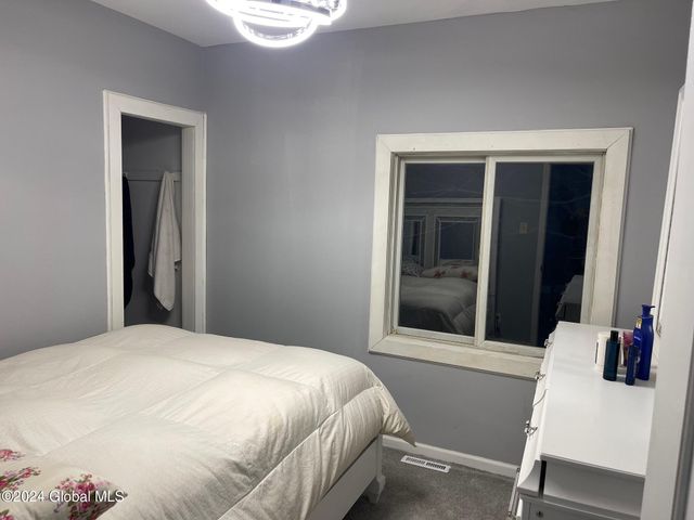 3266 Taylor Street, Rotterdam, NY 12306
