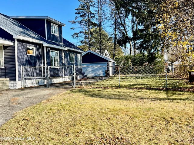 3266 Taylor Street, Rotterdam, NY 12306