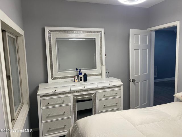 3266 Taylor Street, Rotterdam, NY 12306