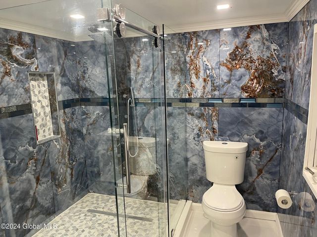 3266 Taylor Street, Rotterdam, NY 12306