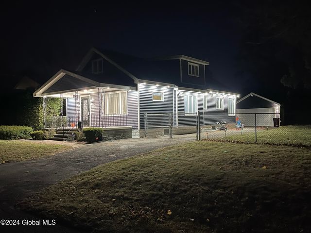 3266 Taylor Street, Rotterdam, NY 12306