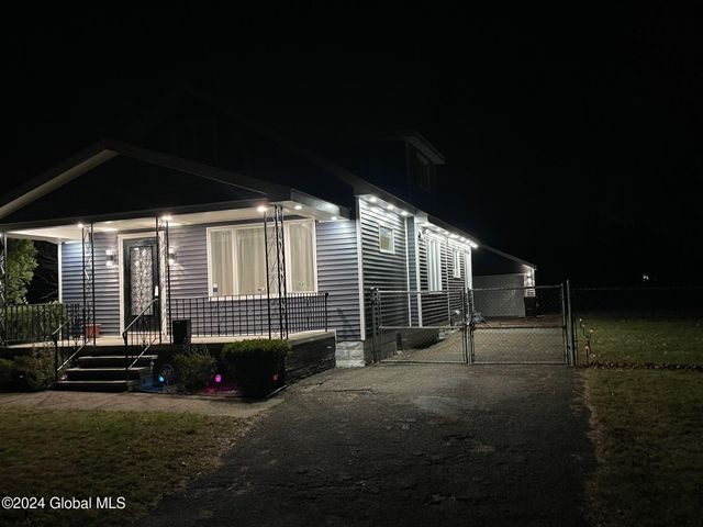 3266 Taylor Street, Rotterdam, NY 12306