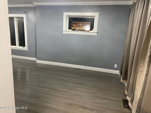3266 Taylor Street, Rotterdam, NY 12306