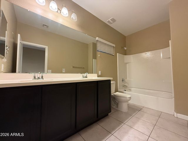 1367 S COUNTRY CLUB Drive 1362, Mesa, AZ 85210