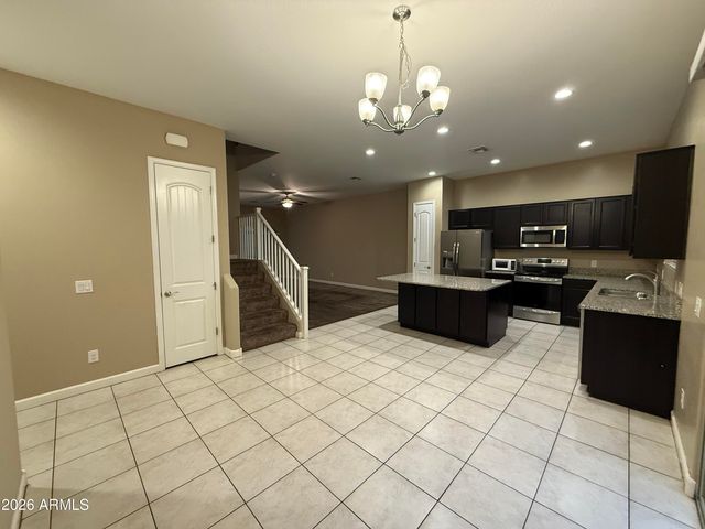 1367 S COUNTRY CLUB Drive 1362, Mesa, AZ 85210