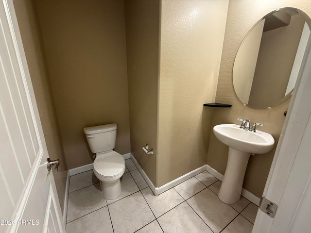 1367 S COUNTRY CLUB Drive 1362, Mesa, AZ 85210