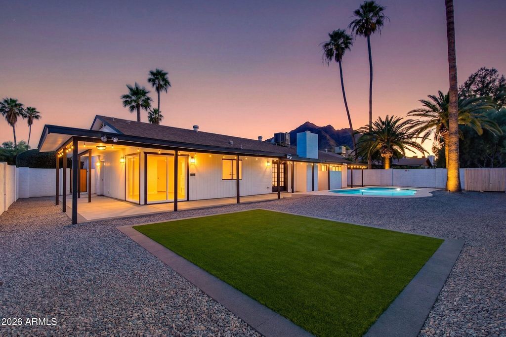 2324 E CORTEZ Street, Phoenix, AZ 85028 — exterior