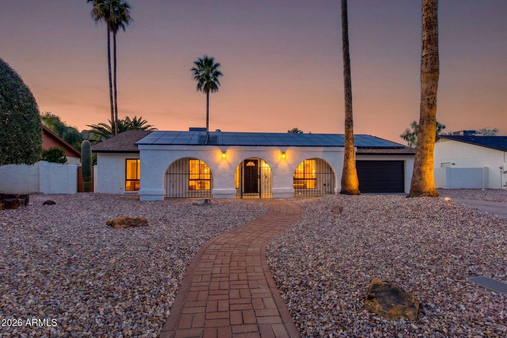2324 E CORTEZ Street, Phoenix, AZ 85028 — photo 2