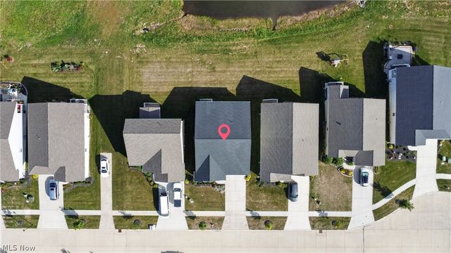 752 Hampshire Court, Amherst, OH 44001