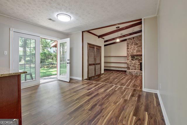 11 Logwood Lane, Newnan, GA 30265